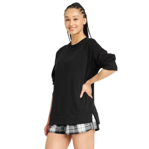 Colsie Women's Fleece Sweatshirt Black Crew Neck Pullover Raglan Long Sleeve XS - Picture 1 of 6